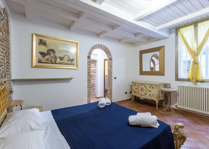 De\'Gombruti, Bologna